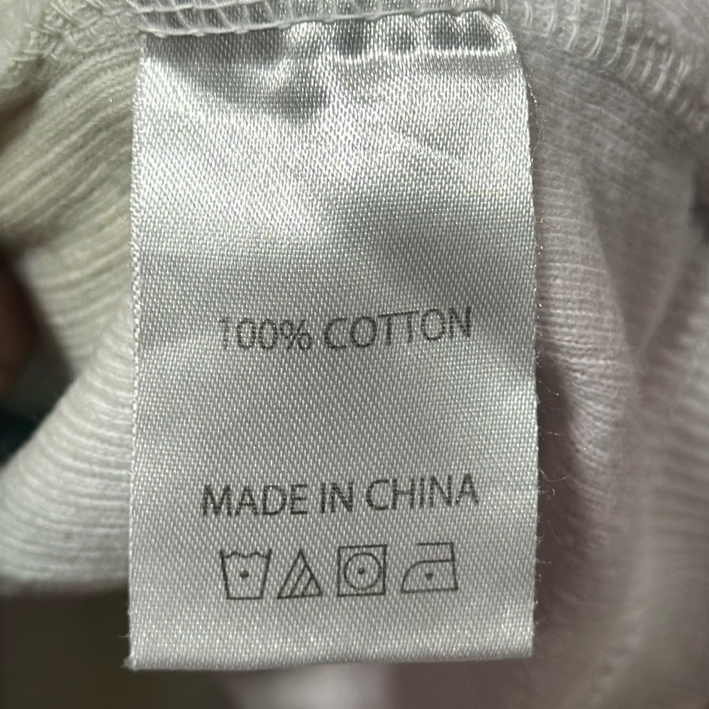 CHICKA D Women’s Tie Dye Smiley Face Sweater Size L - Picture 5 of 5